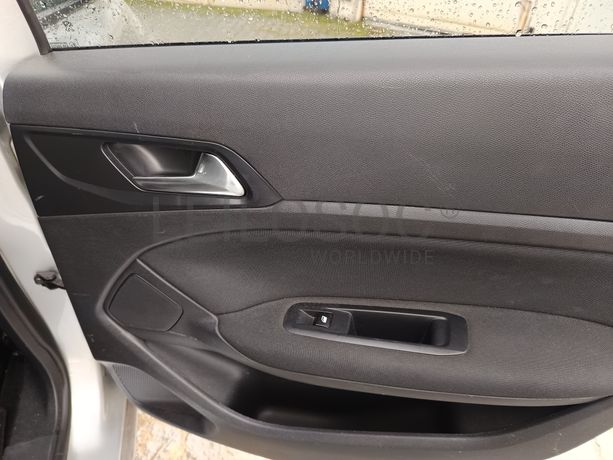 Peugeot 308 · Ano 2016