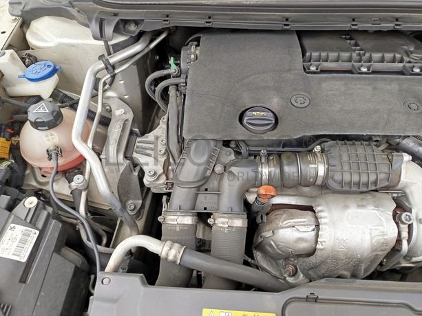 Peugeot 308 · Ano 2016