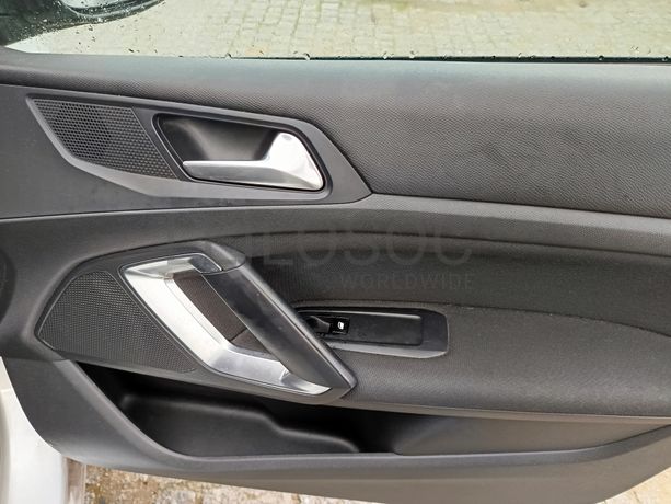 Peugeot 308 · Ano 2016