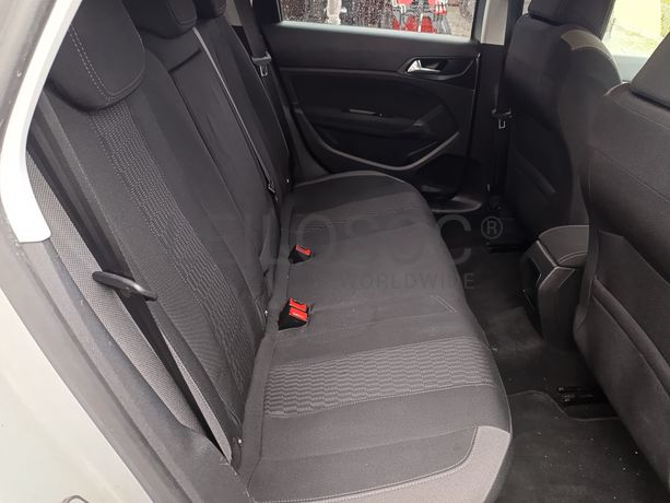 Peugeot 308 · Ano 2016