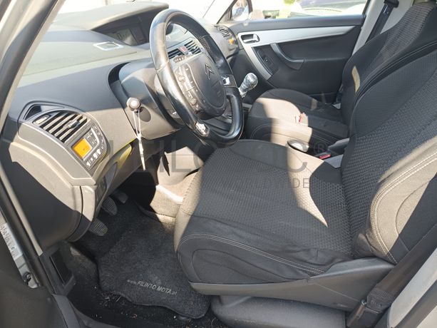Citroën C4 Picasso · Ano 2010
