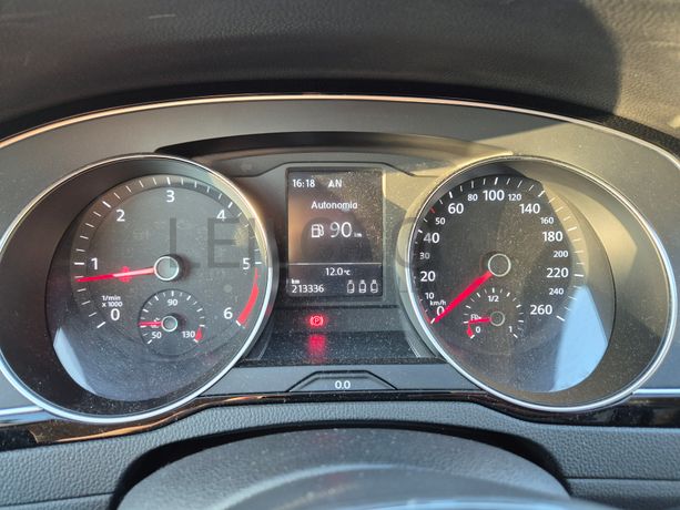 Volkswagen Passat Variant 1.6 TDI · Ano 2017