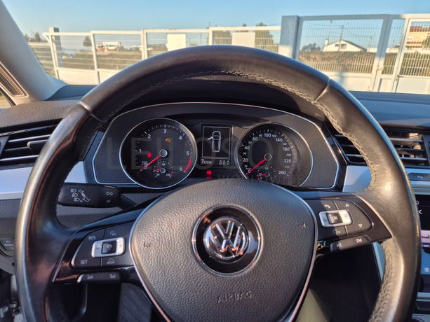 Volkswagen Passat Variant 1.6 TDI · Ano 2017