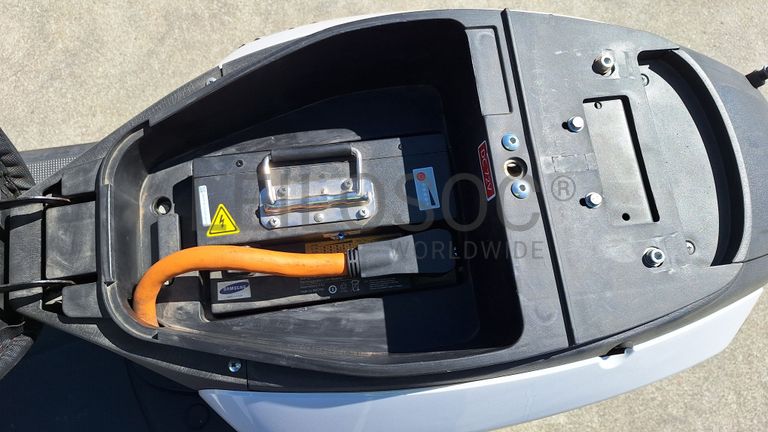 LVNENG Electric Motors Delivery D80 · Ano 2022