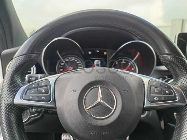 Mercedes-Benz C180D · Ano 2018