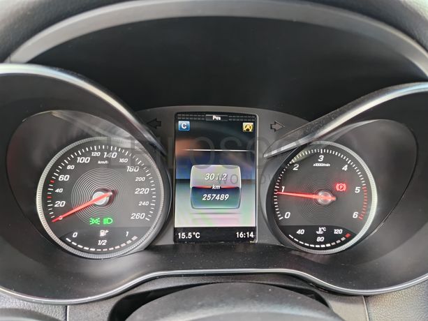 Mercedes-Benz C180D · Ano 2018