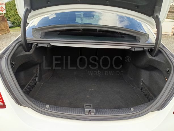 Mercedes-Benz C180D · Ano 2018