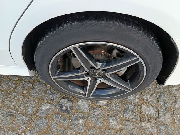 Mercedes-Benz C180D · Ano 2018