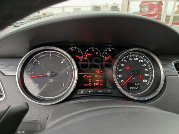 Peugeot 508 · Ano 2011