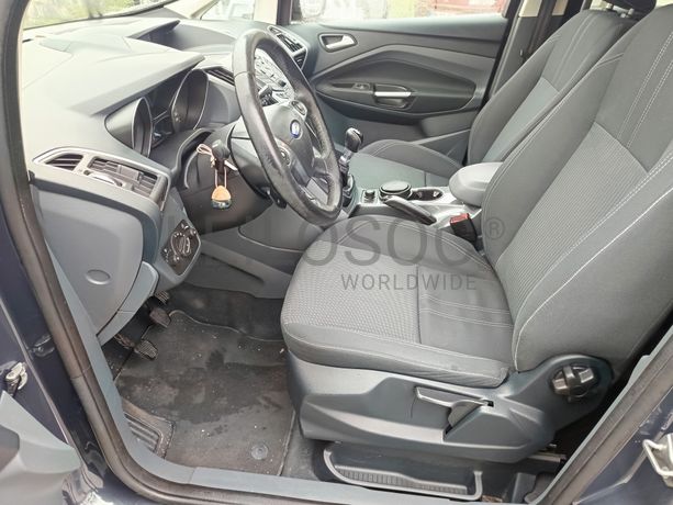 Ford Grand C-Max · Ano 2014 · 7 Lugares