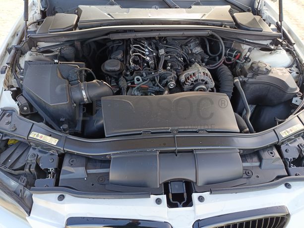 BMW 320D · Ano 2009