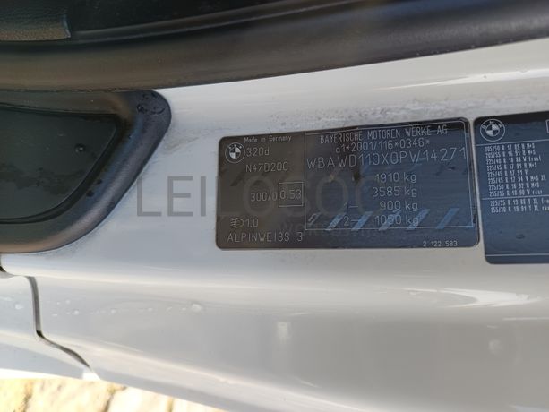 BMW 320D · Ano 2009