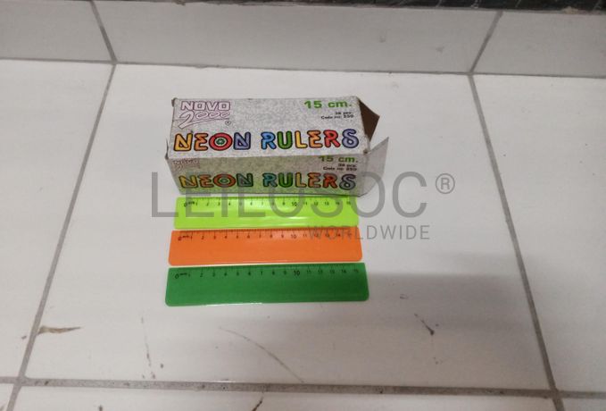 Réguas coloridas de 15cm - neon