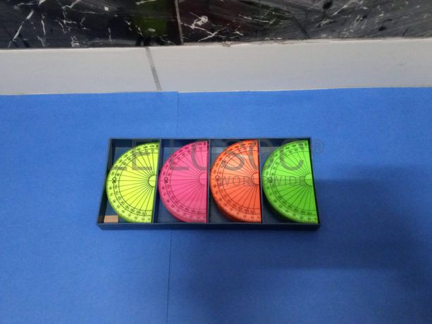 Transferidores coloridos