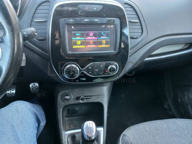 Renault Captur · Ano 2017