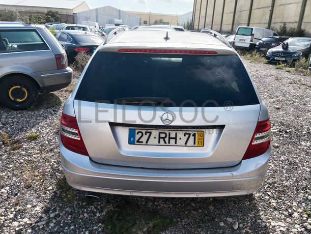 Mercedes-Benz C 220 · Ano 2010