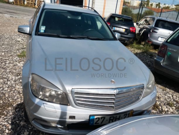 Mercedes-Benz C 220 · Ano 2010