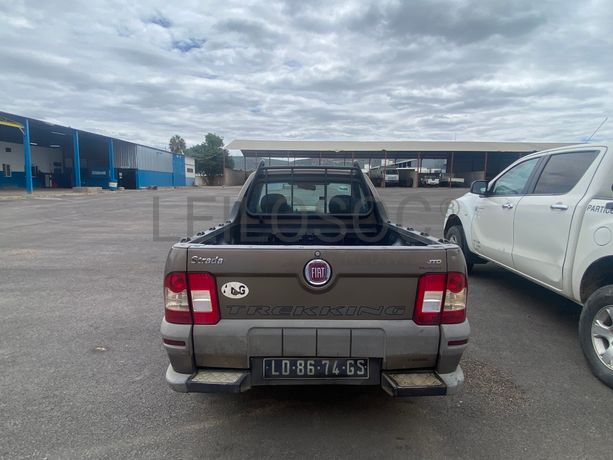 Ligeiro de Passageiro FIAT STRADA