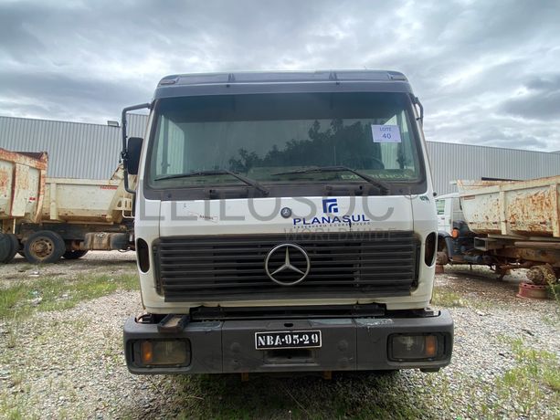 Camião Cisterna MERCEDES HD-KA329