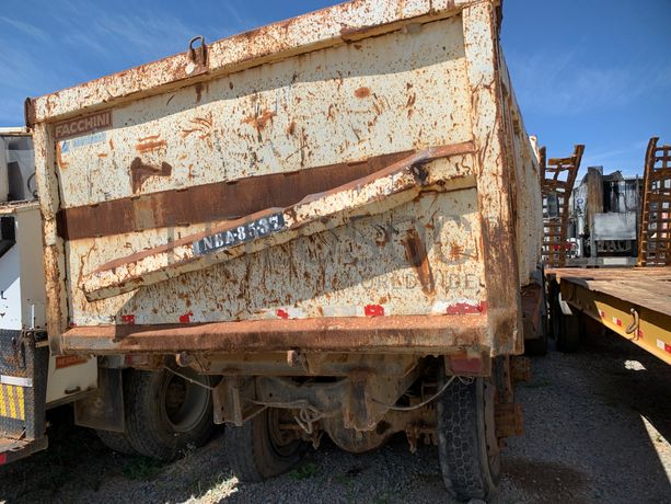 Camião Basculante VOLKSWAGEN Worker 31-310