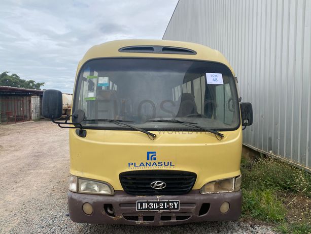 Mini Autocarro HYUNDAI County