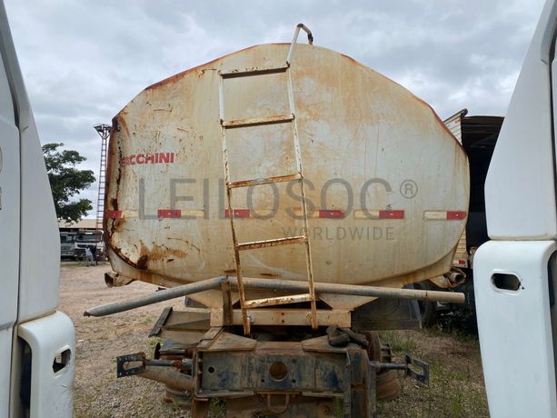 Camião Cisterna de Água VOLKSWAGEN Worker 31-310