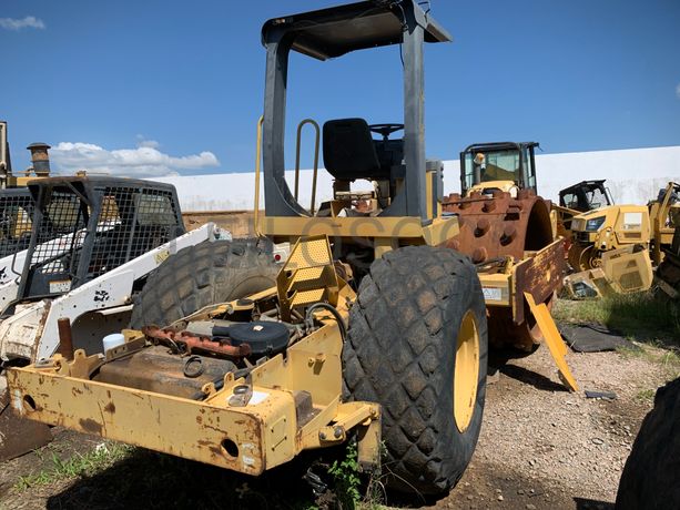 Cil. Auto-Prop. CATERPILAR CS 533 E