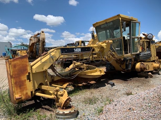 Motoniveladora CATERPILAR 140H