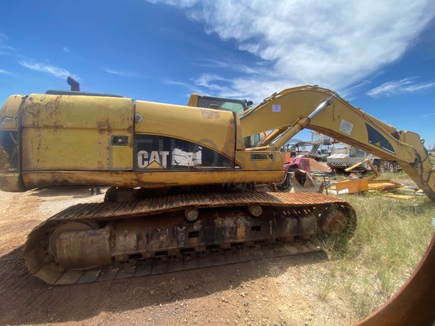 Escavadora CATERPILAR 325 CLN