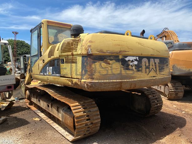 Escavadora CATERPILAR 325 CLN