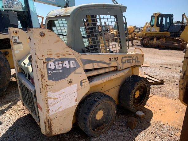 Mini Pá Carregadora GEHL 4640