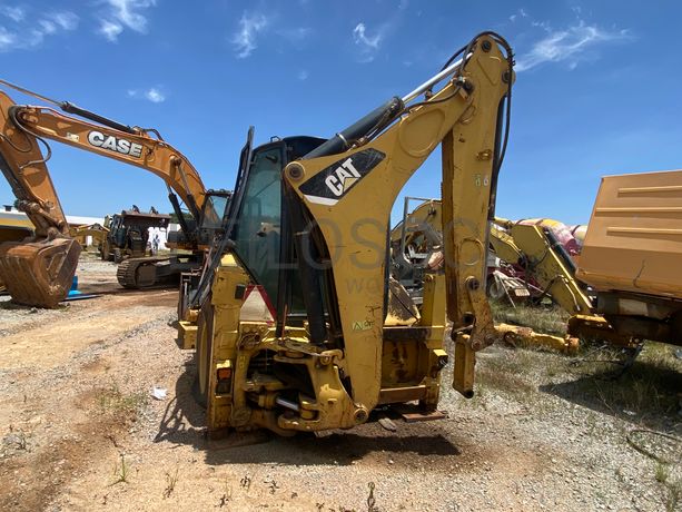 Retroescavadora CATERPILAR 428 E