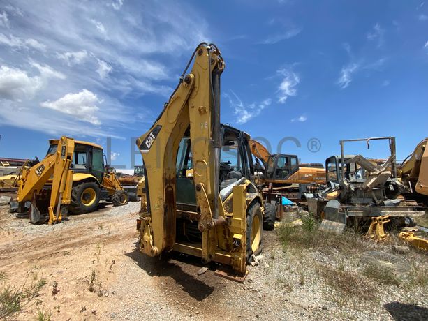 Retroescavadora CATERPILAR 428 E