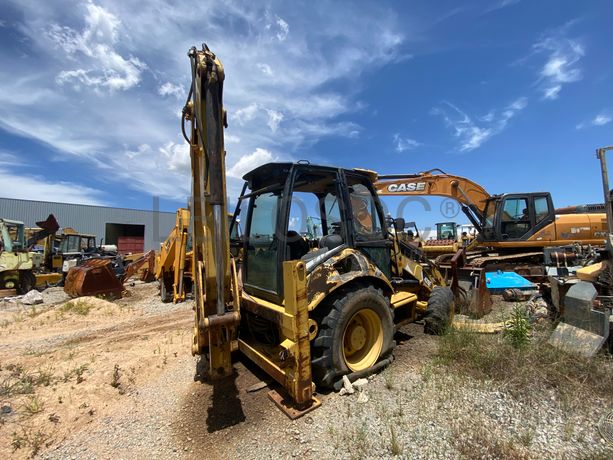 Retroescavadora CATERPILAR 428 E
