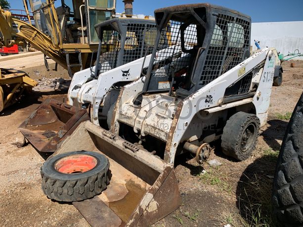 Mini Pá Carregadora Bob Cat S130B