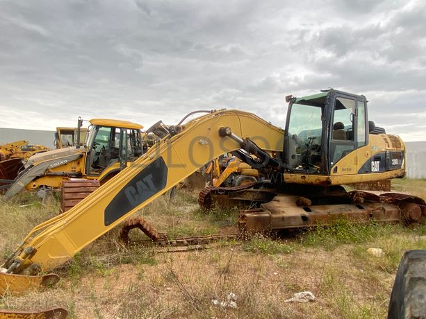Escavadora CATERPILAR 324 DLN