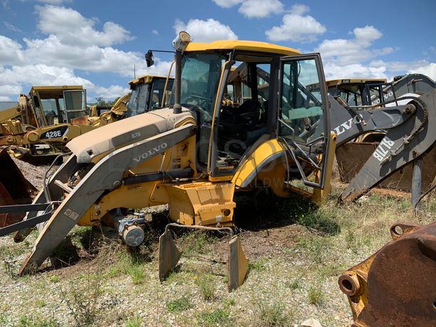 Retroescavadora VOLVO BL71B