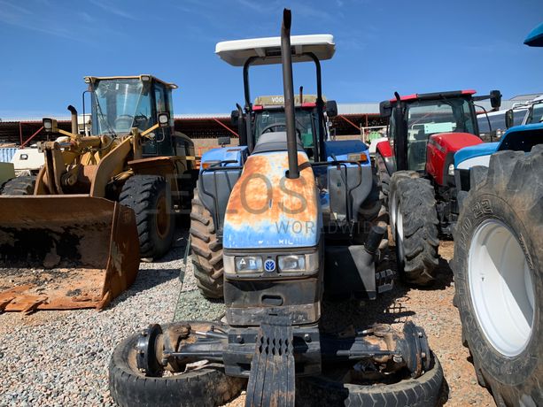 Trator agrícola NEW HOLLAND TS110
