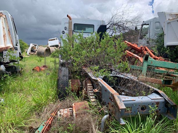 Camião Basculante RENAULT 350.4 Kerax