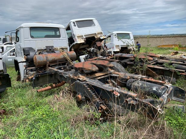 Camião Trator (Cavalo Mecânico) VOLKSWAGEN Worker 31-310 (4)