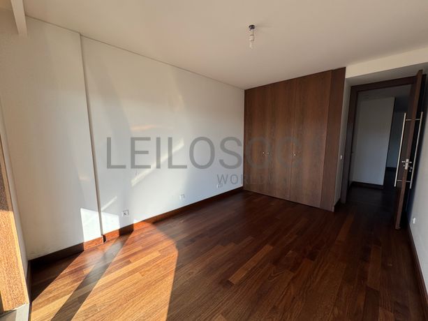 Apartamento T4 · Condomínio Arrábida Lake Towers, Vila Nova de Gaia