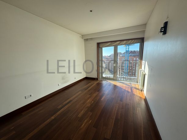 Apartamento T4 · Condomínio Arrábida Lake Towers, Vila Nova de Gaia