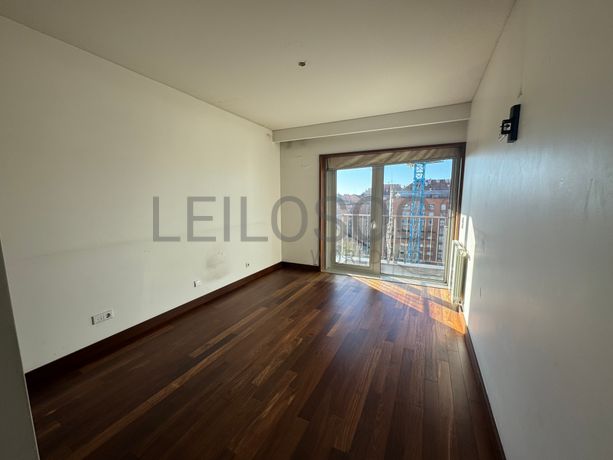 Apartamento T4 · Condomínio Arrábida Lake Towers, Vila Nova de Gaia