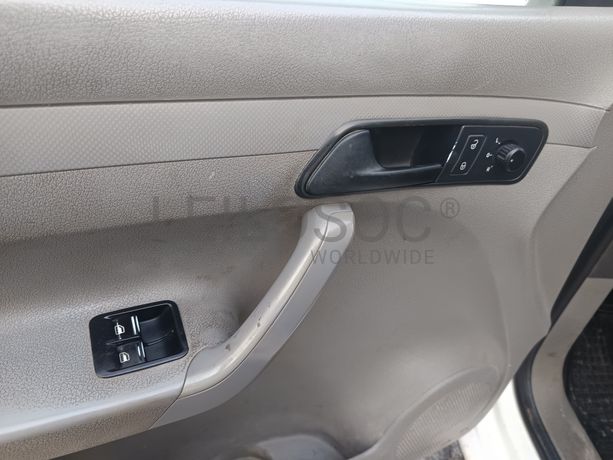 Volkswagen Caddy · Ano 2009