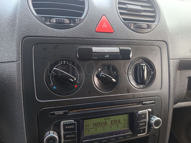 Volkswagen Caddy · Ano 2009