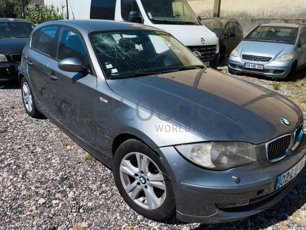 BMW 118d · Ano 2011