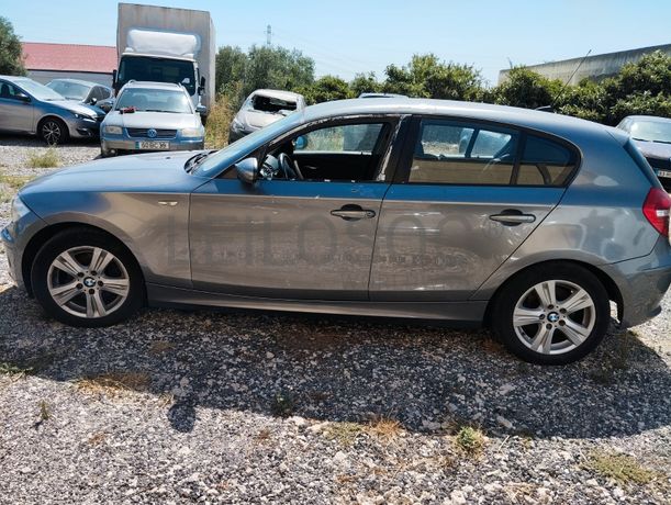 BMW 118d · Ano 2011