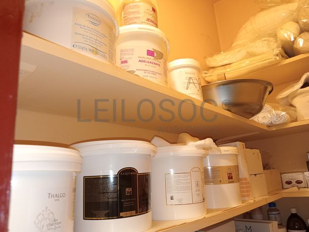 Produtos de Estética e Perfumaria · Bijuteria