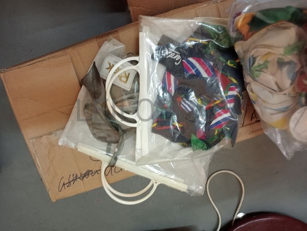 Produtos de Estética e Perfumaria · Bijuteria