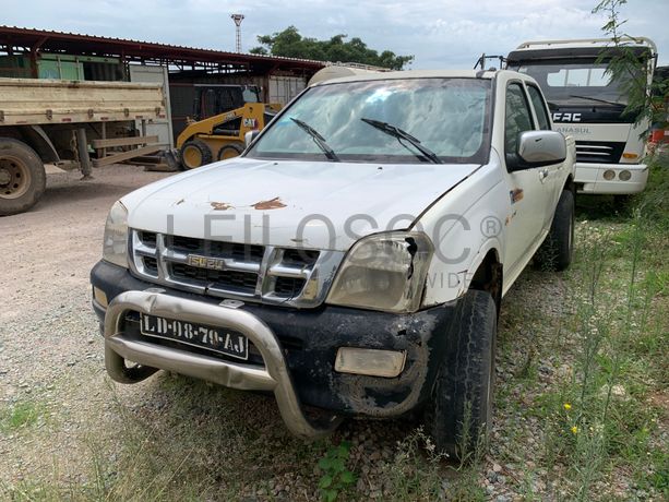 Ligeiro de Passageiro ISUZU